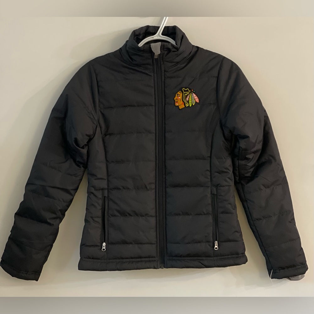 NWOT ⭐️ NHL Official Chicago Blackhawks Lightweight Puffer - Girls Med 1…